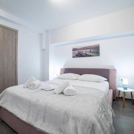 شقة Brand New Aprt With Backyard In Lycabettus Hill ! أثينا المظهر الخارجي الصورة