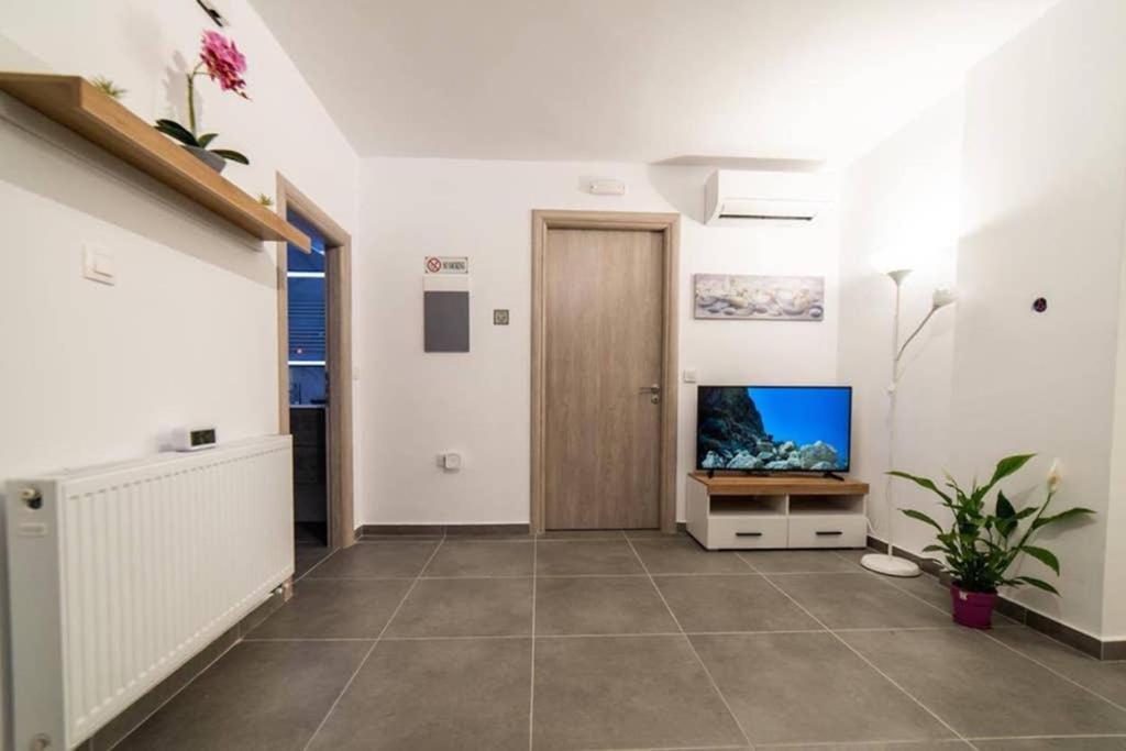 شقة Brand New Aprt With Backyard In Lycabettus Hill ! أثينا المظهر الخارجي الصورة